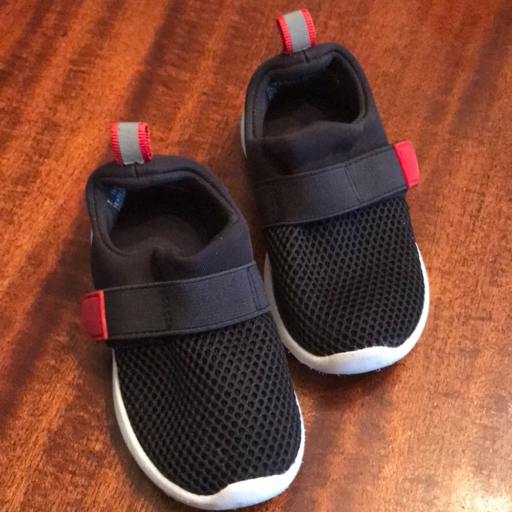 Water Shoes - Cat & Jack- Toddler Size 7